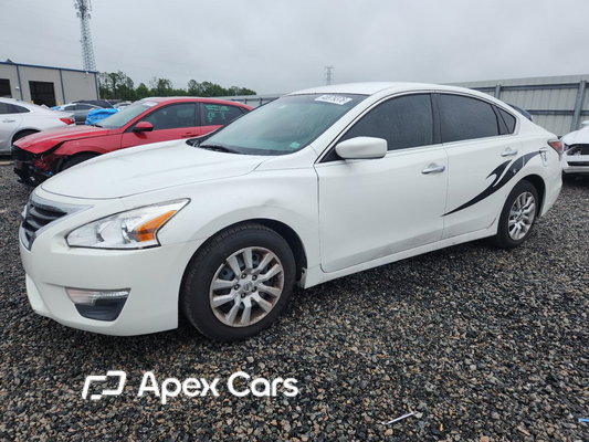 Nissan Altima 2015 - Image 1 of 12