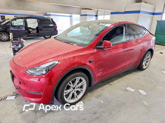 Tesla Model Y 2023 - Image 1 of 12