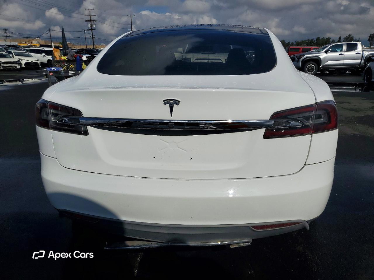 Tesla Model S 2013