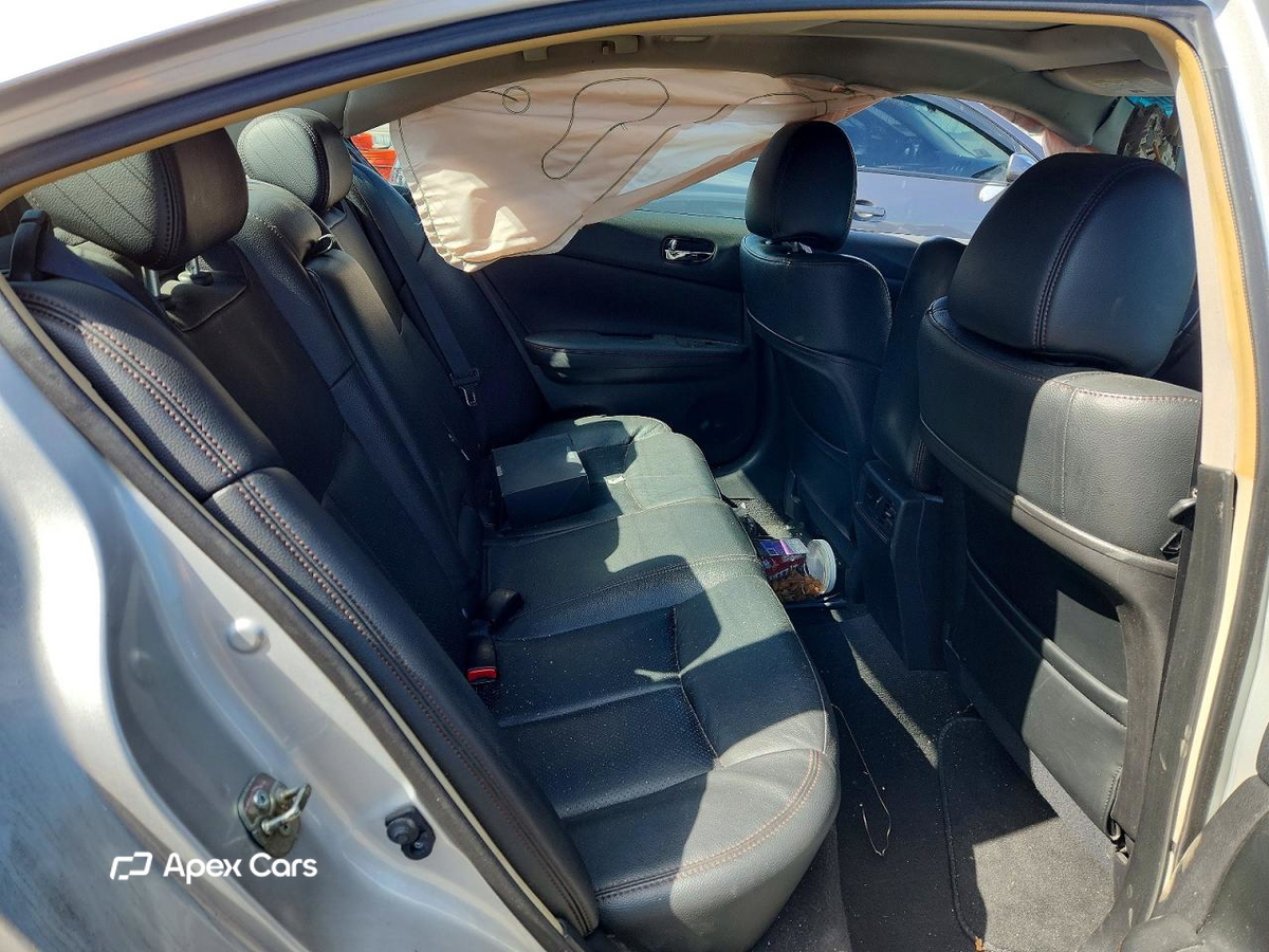 Nissan Maxima 2014