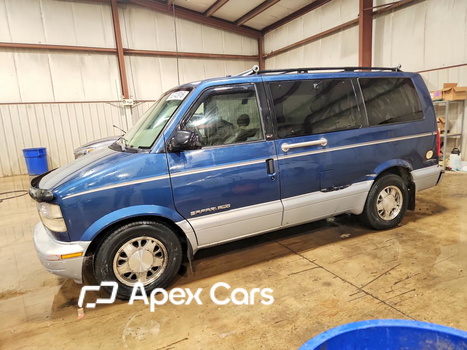 1998 GMC Safari - Image 1 of 5