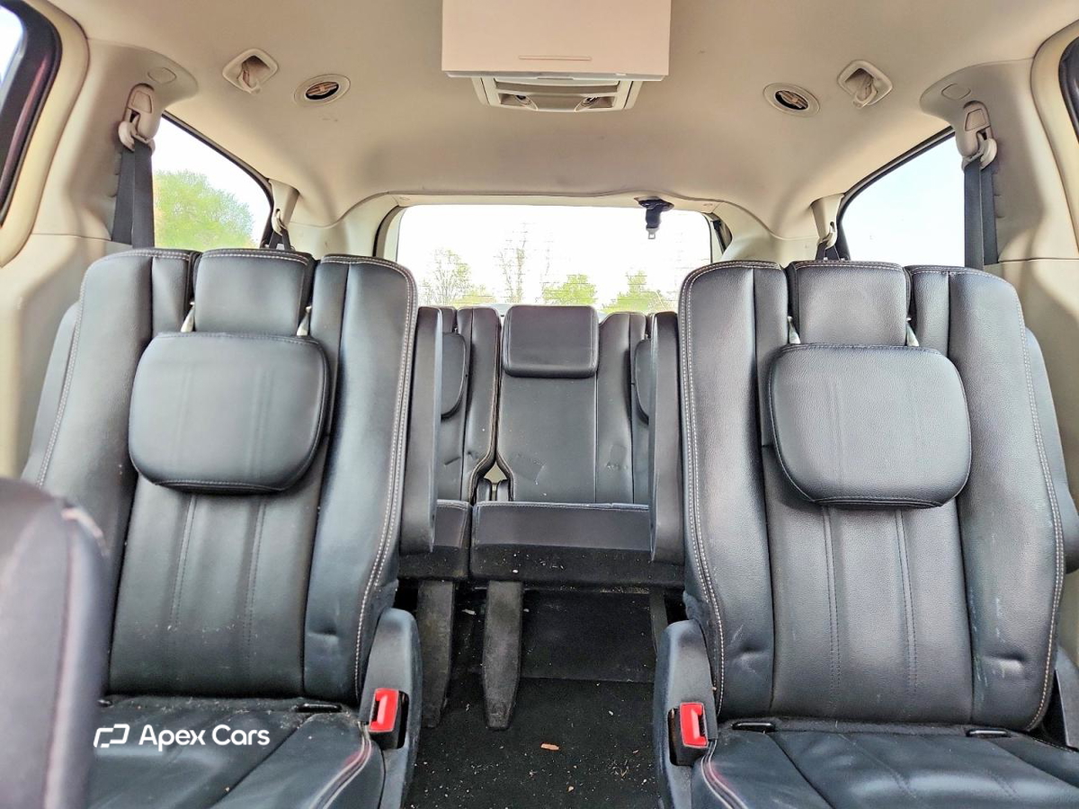 Chrysler Voyager 2016