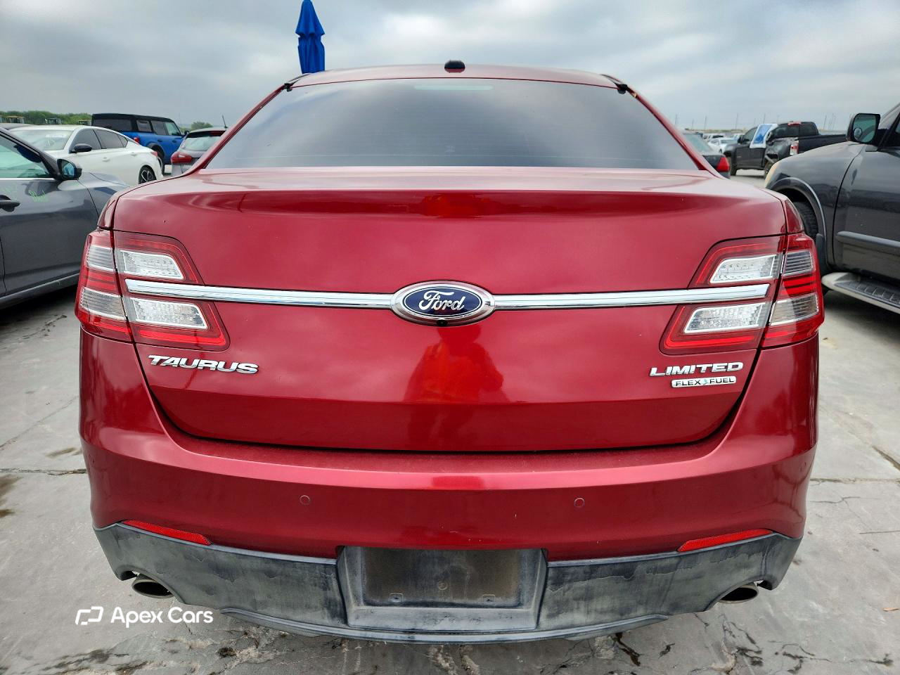 Ford Taurus 2015