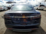 Tesla Model S 2015