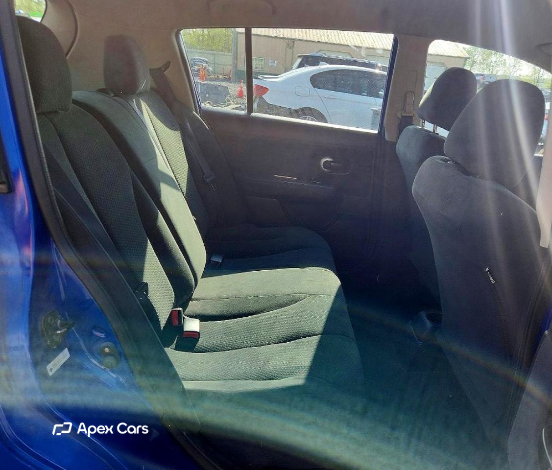 Nissan Versa 2012