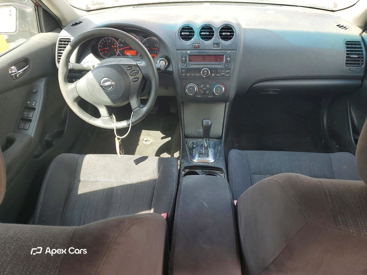 Nissan Altima 2010