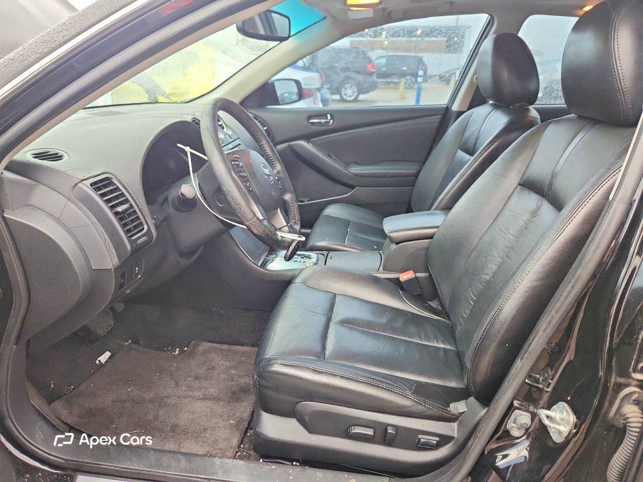 Nissan Altima 2011