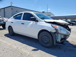 Nissan Versa 2015