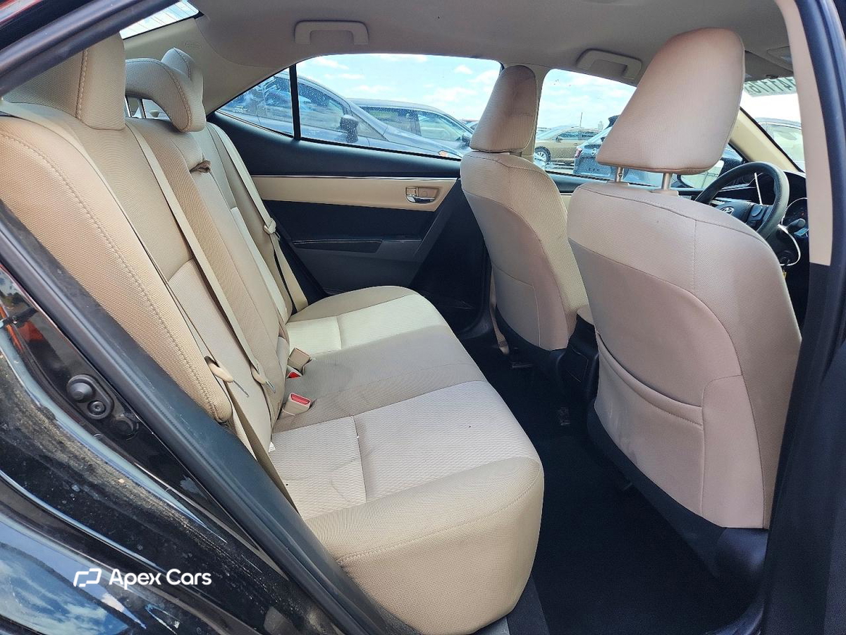 Toyota Corolla 2015