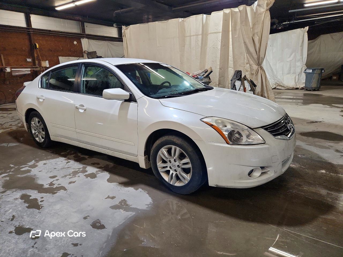 Nissan Altima 2011