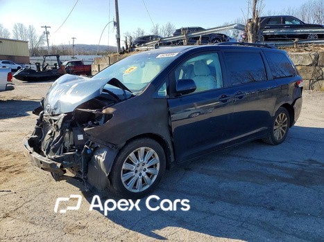 Toyota Sienna 2012 - Image 1 of 13