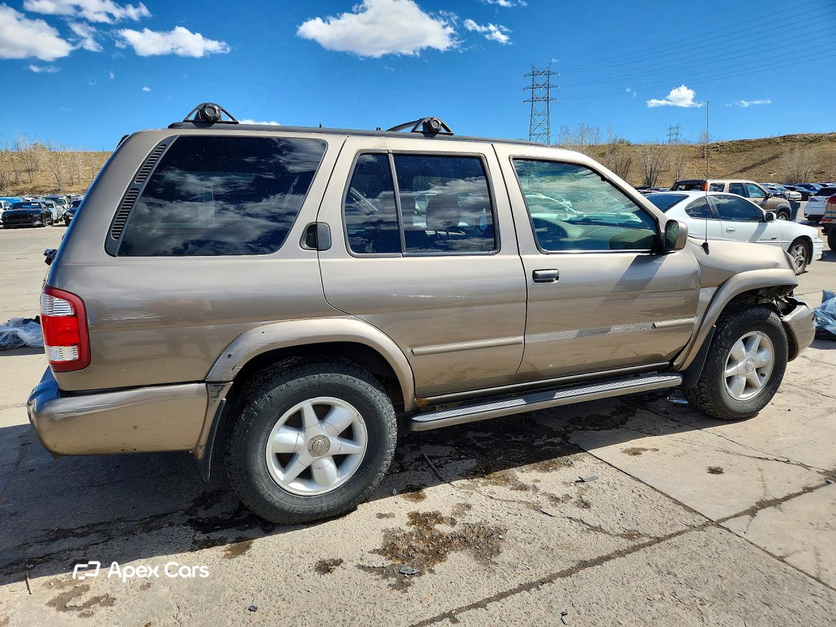 Nissan Pathfinder 2001