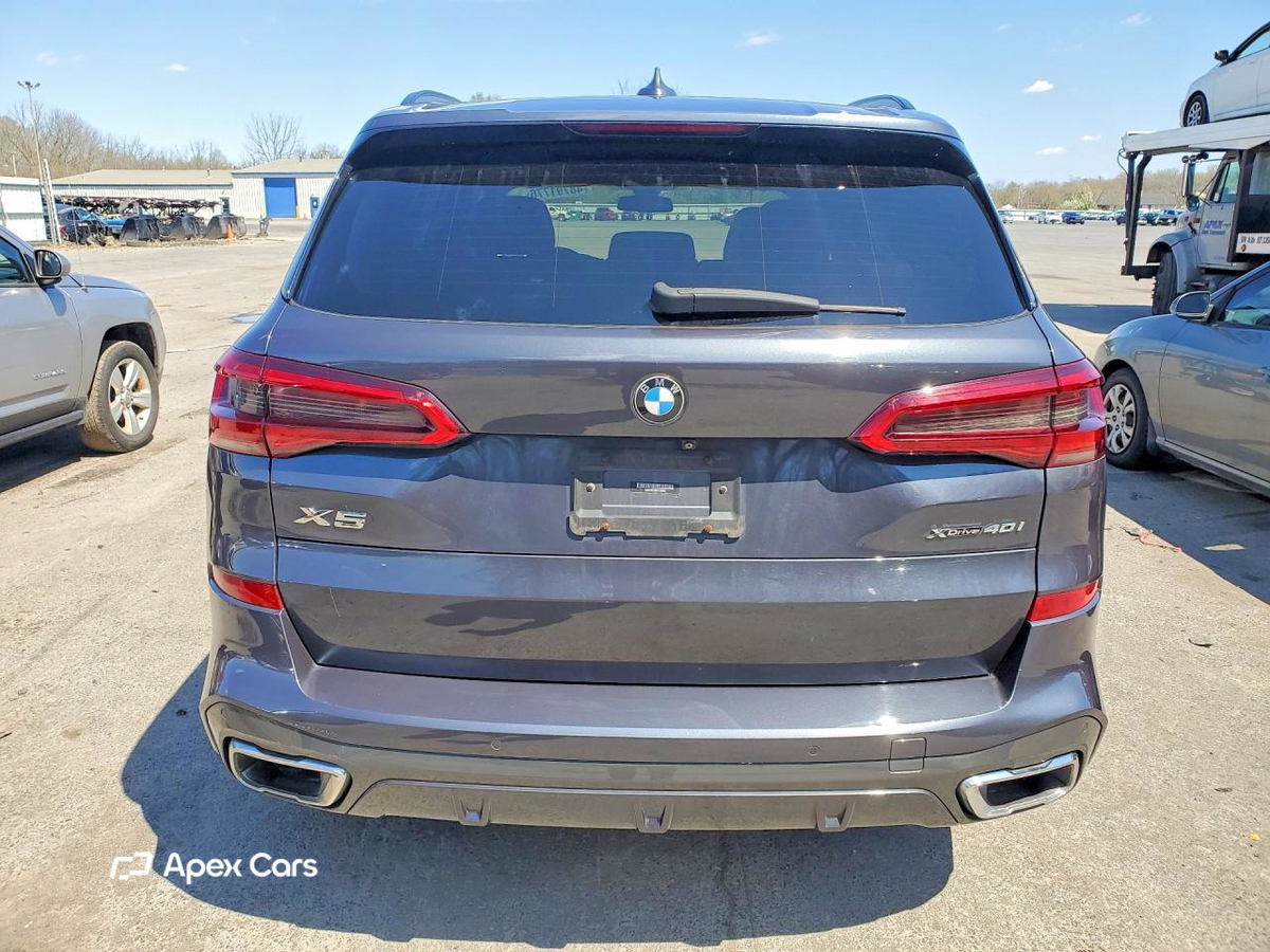 BMW X5 2019