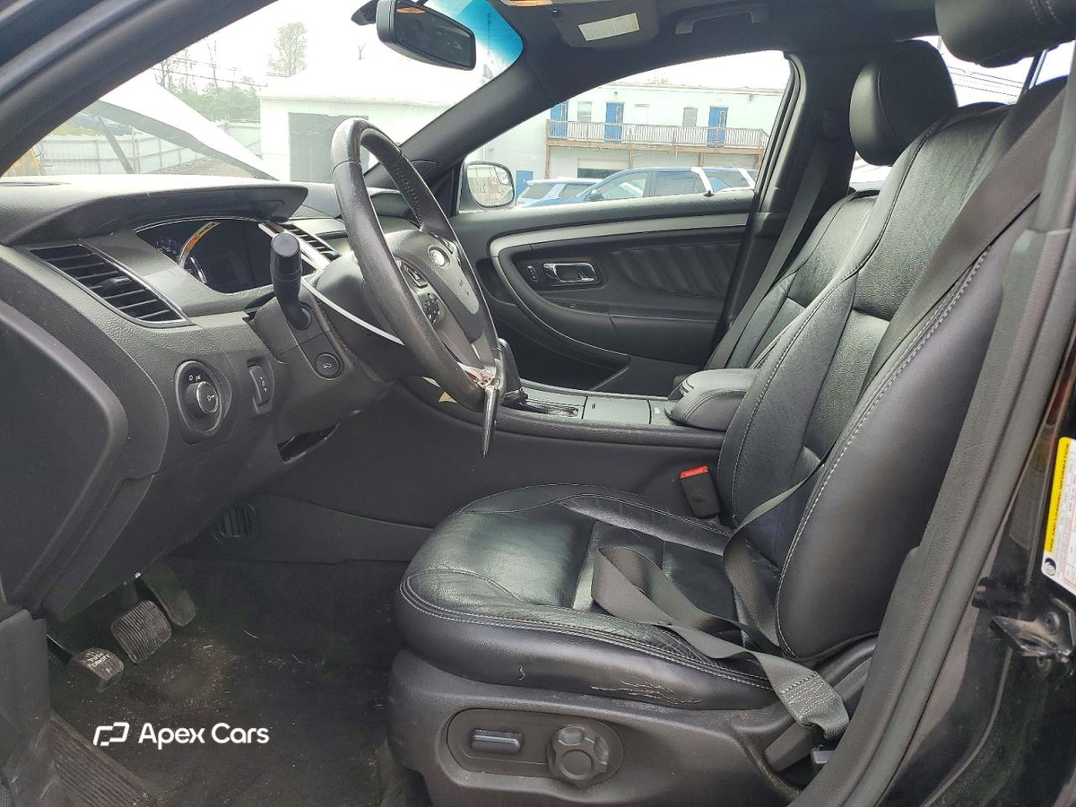 Ford Taurus 2015