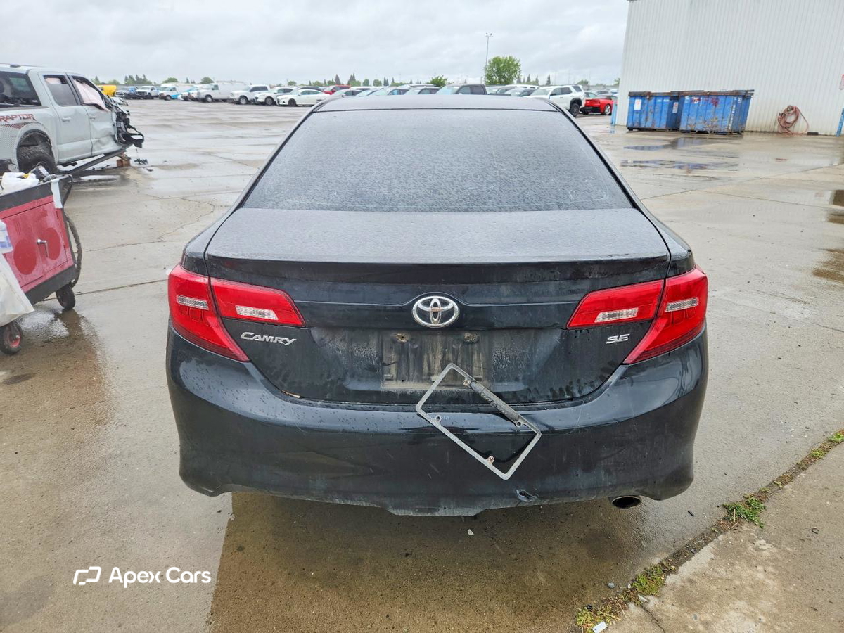 Toyota Camry 2012