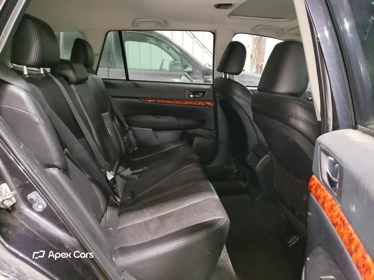 Subaru Outback 2011