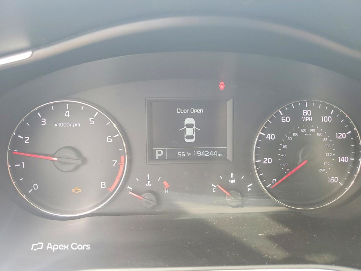Kia Cadenza 2016