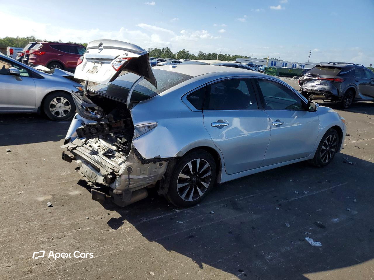 Nissan Altima 2018