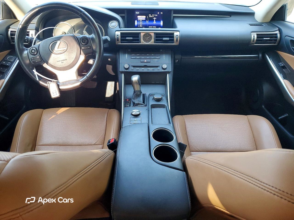 Lexus IS 2016