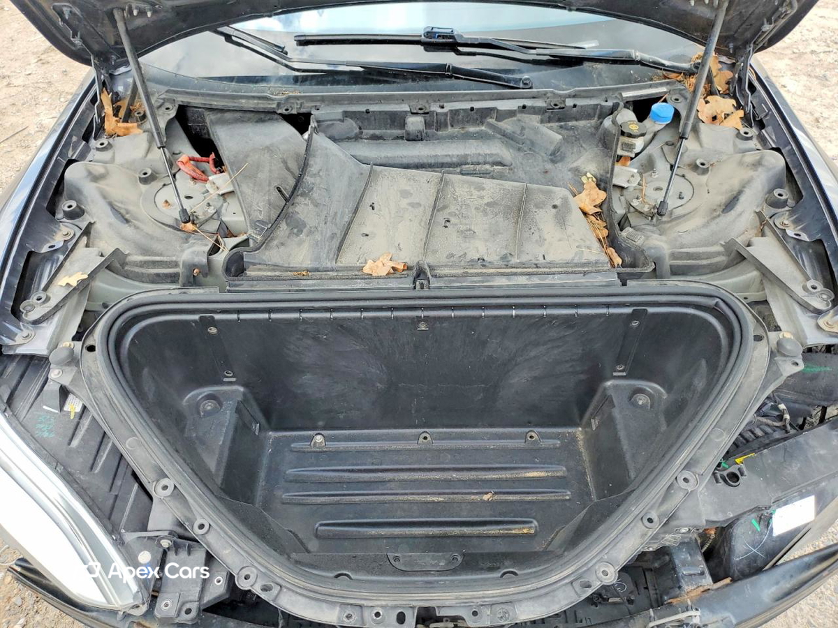 Tesla Model S 2016