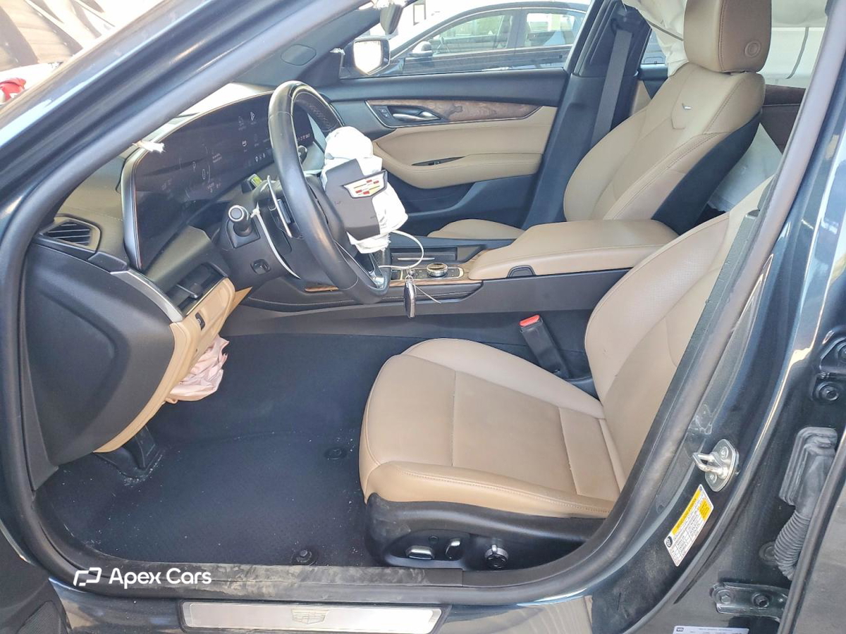 Cadillac CT5 2025
