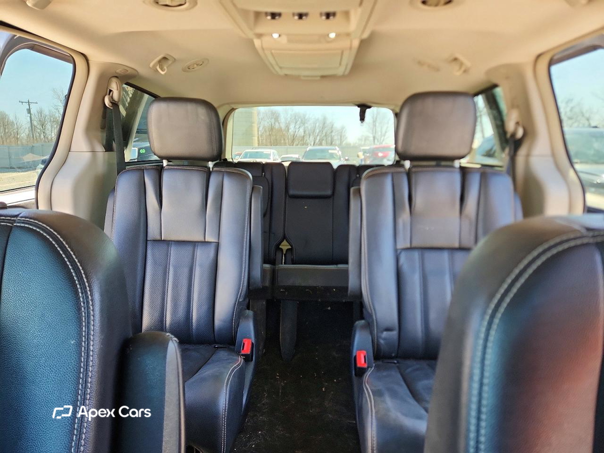 Dodge Caravan 2015