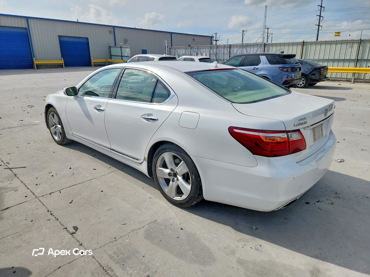 Lexus LS 2010