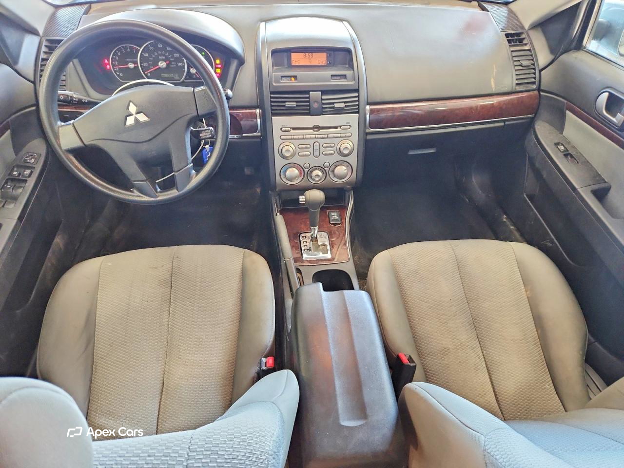 Mitsubishi Galant 2009