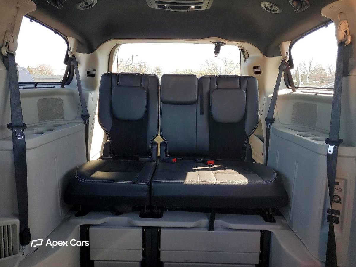 Dodge Caravan 2017