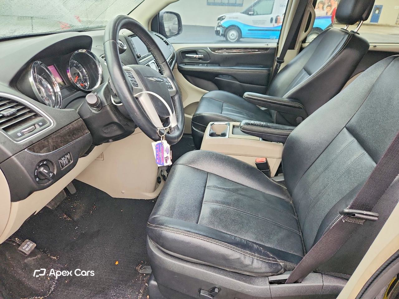 Chrysler Voyager 2015