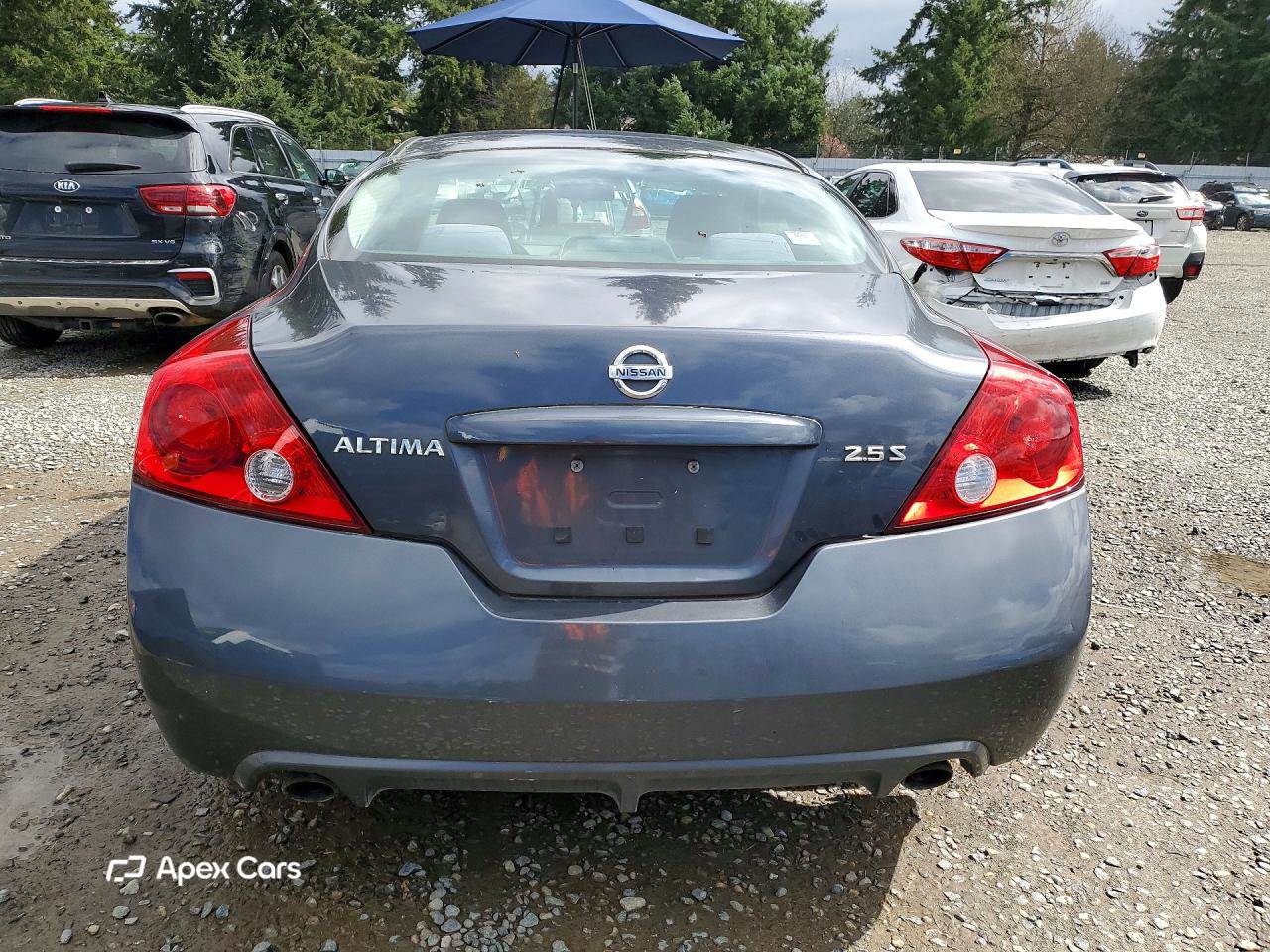 Nissan Altima 2010