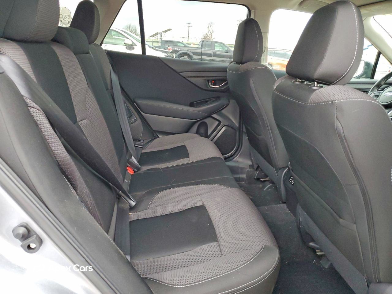 Subaru Outback 2025