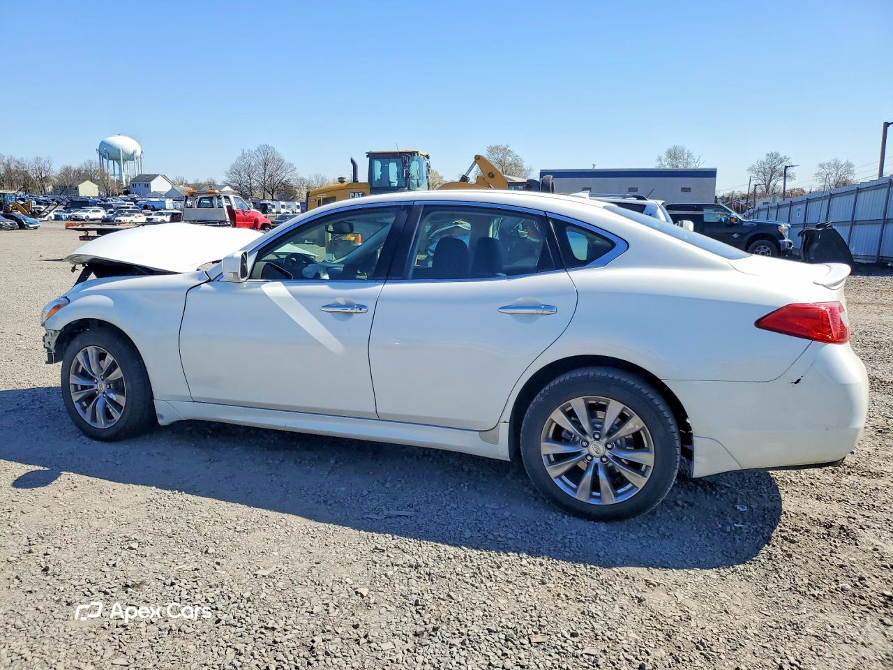 Infiniti M 2012