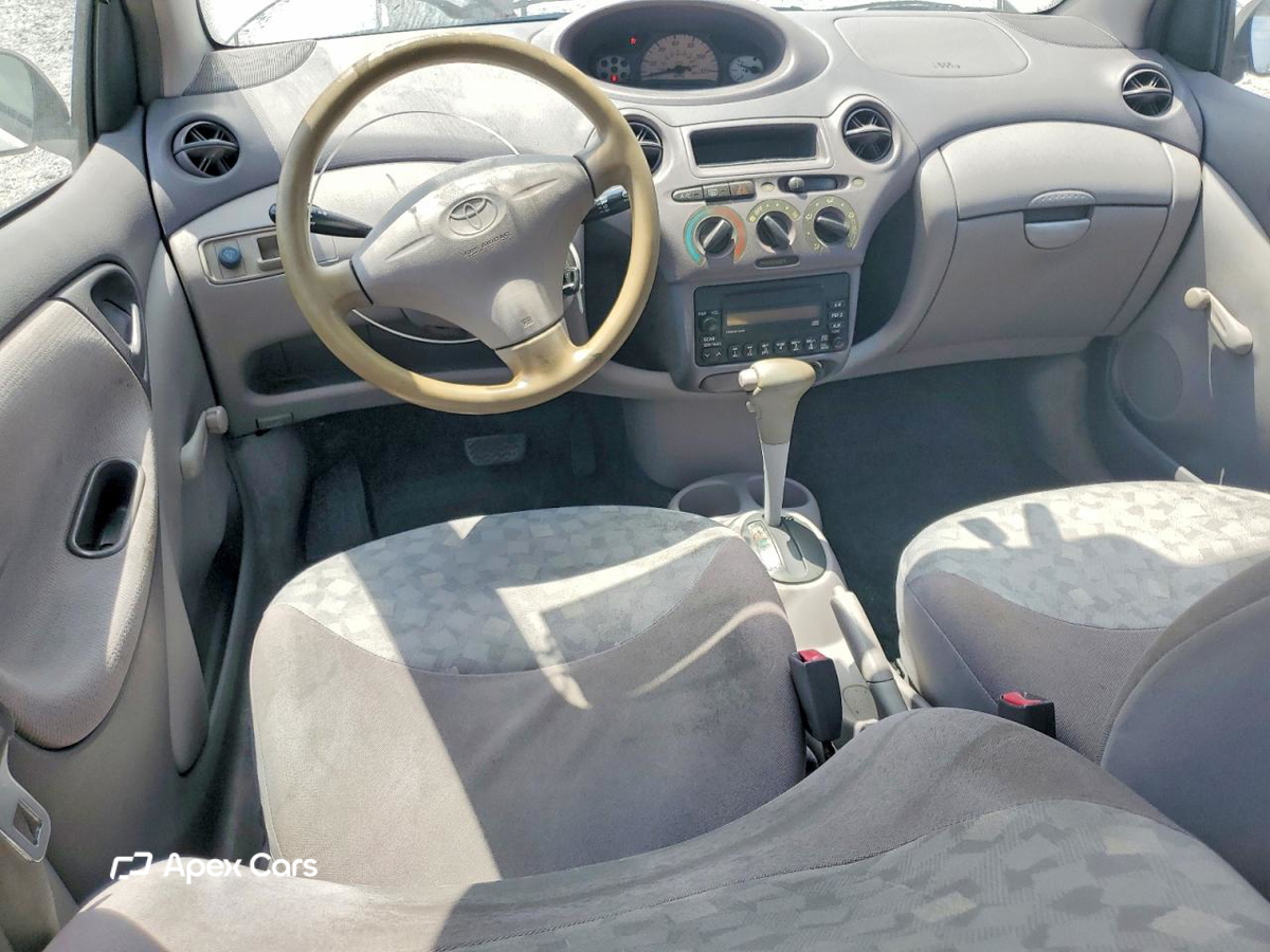 Toyota Echo 2000