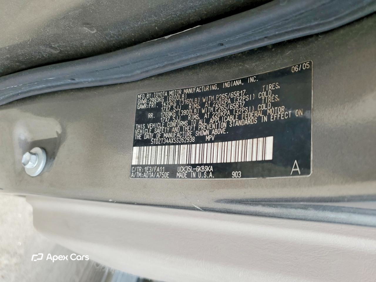 Toyota Sequoia 2005