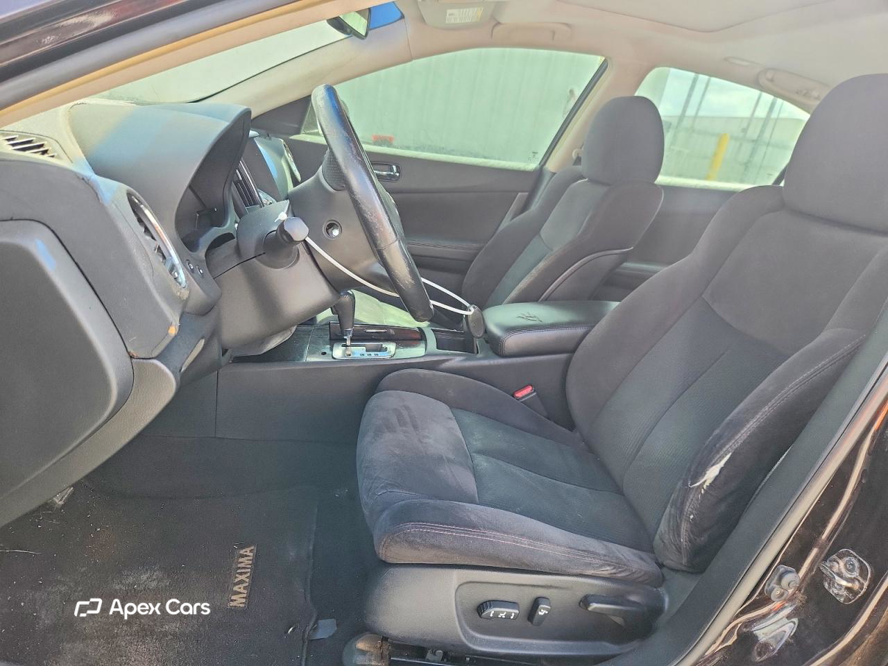 Nissan Maxima 2010