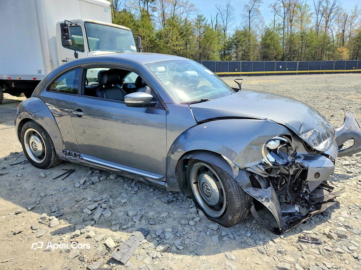 Volkswagen Beetle 2012