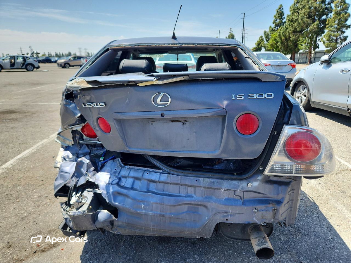 Lexus IS 2002