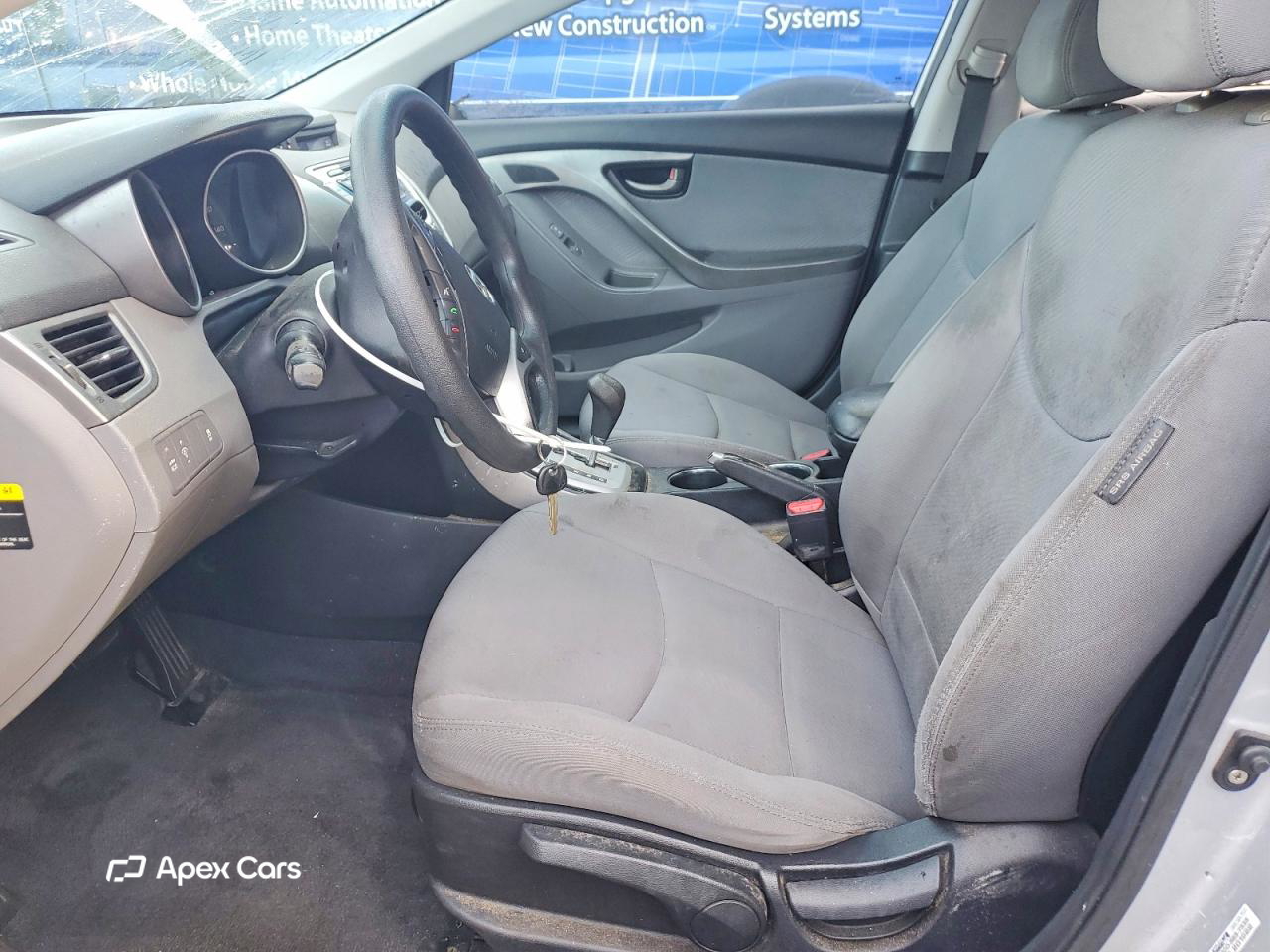 Hyundai Elantra 2012