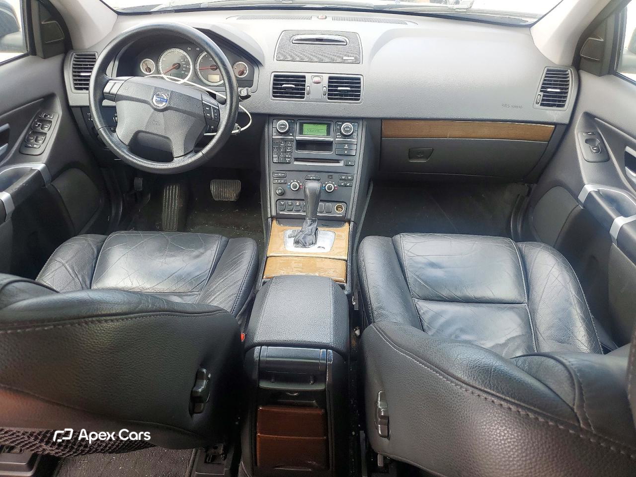 Volvo XC90 2011