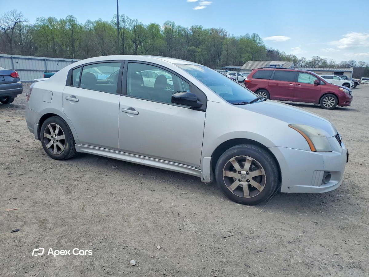 Nissan Sentra 2012
