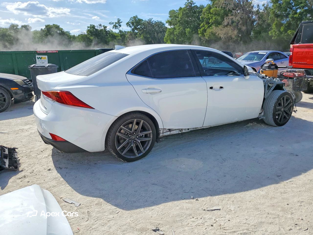 Lexus IS 2018