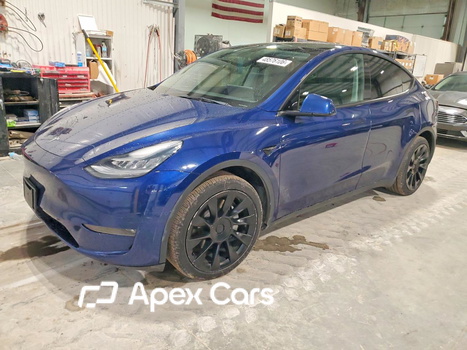 Tesla Model Y 2021 - Image 1 of 13