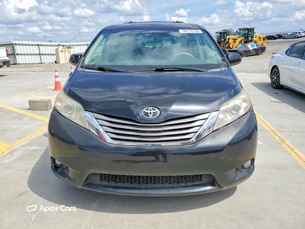 Toyota Sienna 2012