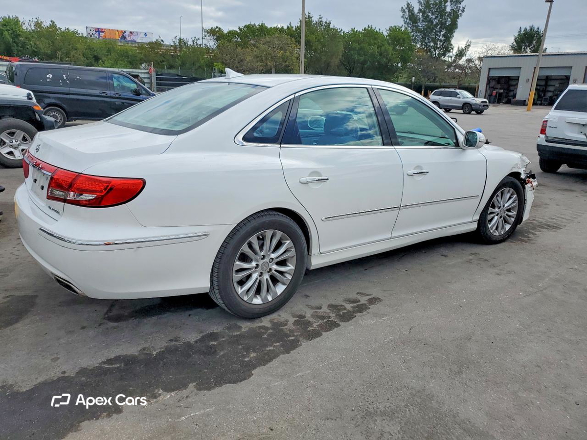 Hyundai Azera 2011