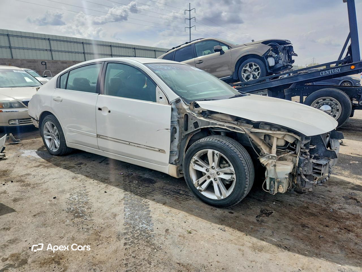 Nissan Altima 2011