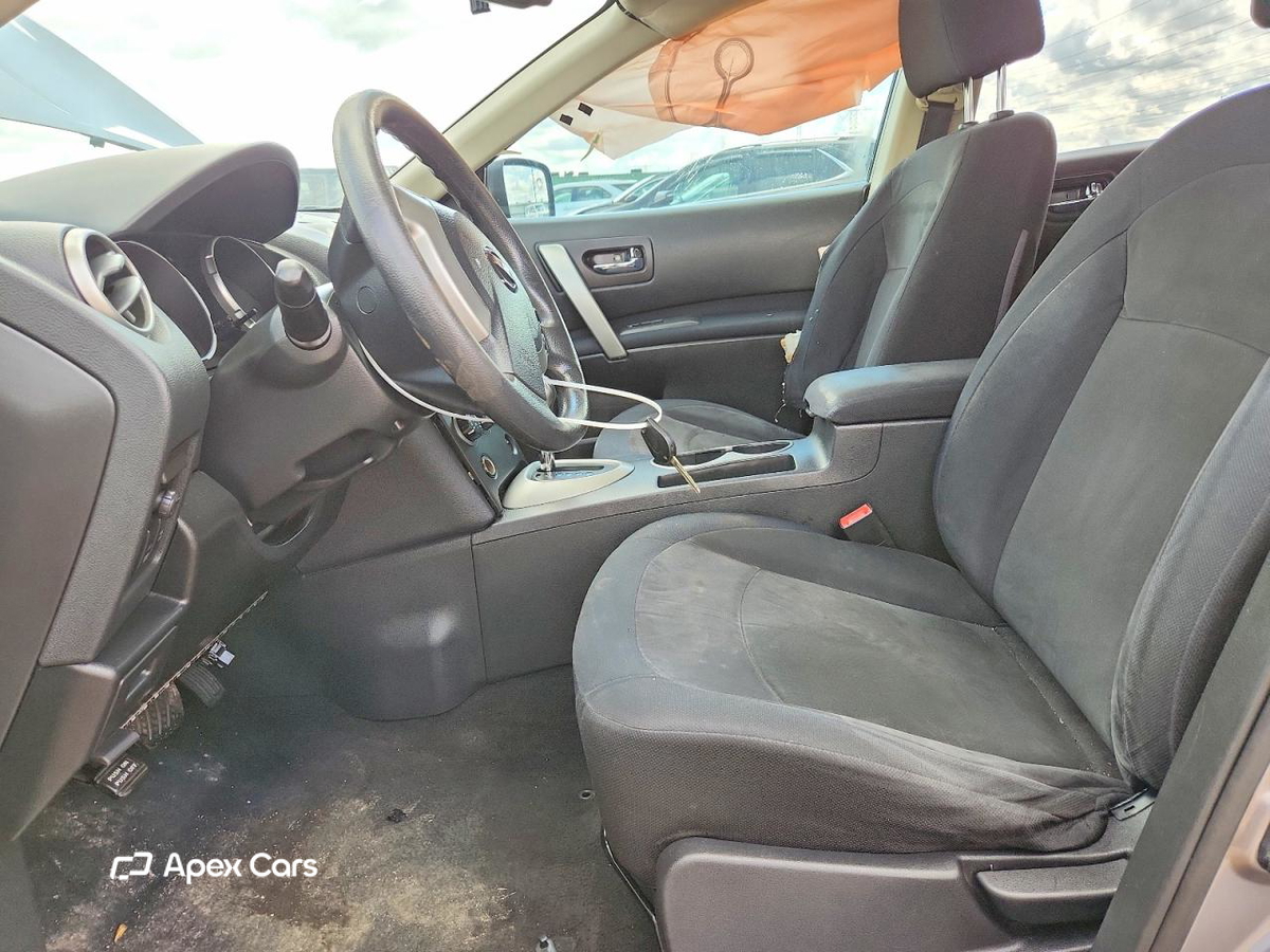 Nissan Rogue 2010