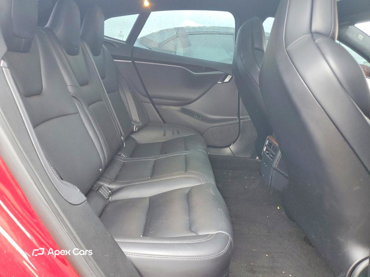 Tesla Model S 2018