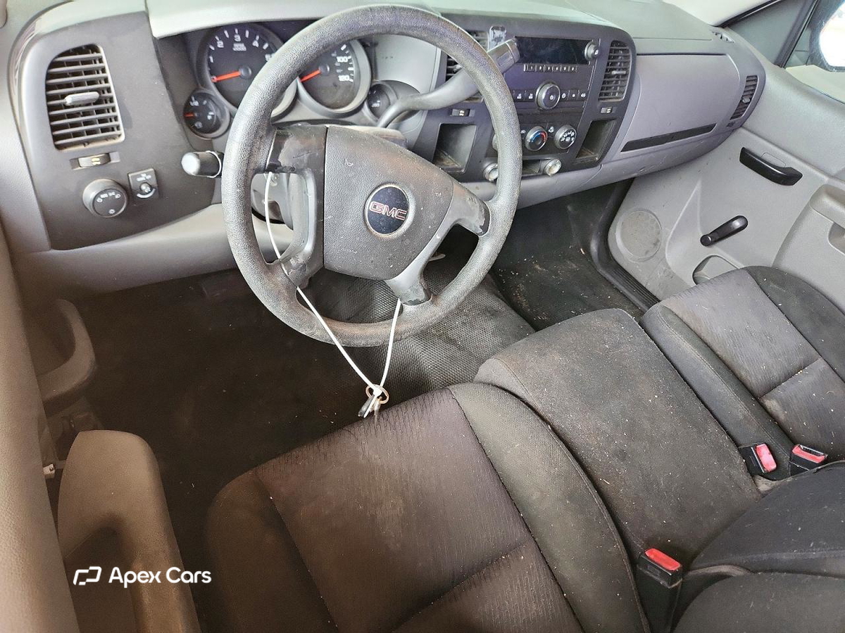 GMC Sierra 2011