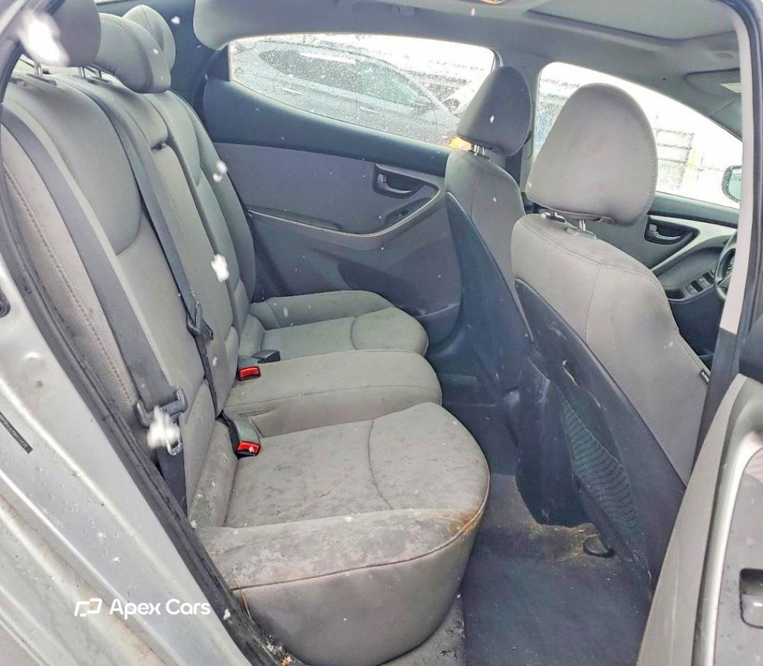 Hyundai Elantra 2013
